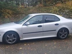 Grå Begagnad 2005 Saab 9-3 Linear Kombi | 17 999 kr (Marknadspris)