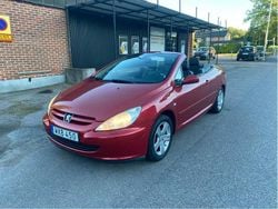 Röd Begagnad 2005 Peugeot 307 CC Cab | 34 000 kr (Marknadspris)