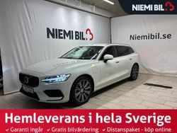 Vit Begagnad 2019 Volvo V60 Momentum Kombi | 259 900 kr (Marknadspris)