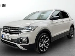 Grå Begagnad 2023 VW T-Cross GT SUV | 259 900 kr (Marknadspris)