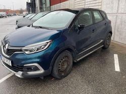 Flerfärgad Begagnad 2018 Renault Captur Intens SUV | 108 000 kr (Marknadspris)