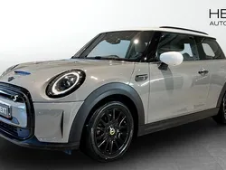 Grå (grey) Begagnad 2022 Mini Cooper SE Halvkombi | 214 700 kr (Marknadspris)