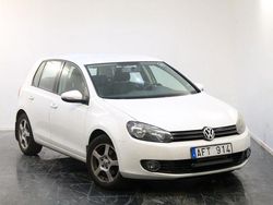 Vit Begagnad 2012 VW Golf Halvkombi | 52 900 kr (Marknadspris)