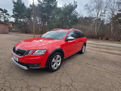 Röd Begagnad 2019 Skoda Octavia Scout Kombi | 219 900 kr (Marknadspris)