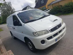 Vit Begagnad 2006 Hyundai H-1 Minibuss | 31 999 kr
