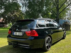 Svart Begagnad 2012 BMW 320 Kombi | 135 000 kr (Lite dyr)