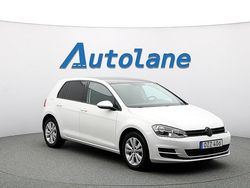 Flerfärgad Begagnad 2016 VW Golf VII Halvkombi | 149 900 kr (Marknadspris)