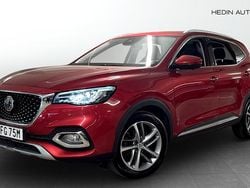 Röd (red) Begagnad 2022 MG EHS Luxury SUV | 222 900 kr (Marknadspris)