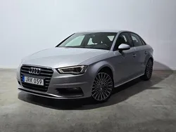 Grå Begagnad 2015 Audi A3 Ambition Sedan | 154 900 kr (Marknadspris)