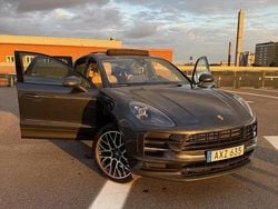 Grå Begagnad 2019 Porsche Macan Sport SUV | 454 900 kr (Superpris)