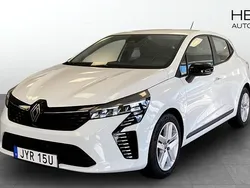 Vit (white) Begagnad 2024 Renault Clio V Evolution Halvkombi | 174 900 kr (Bra pris)