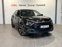 Svart Begagnad 2022 Citroën e-C4 Shine Halvkombi | 219 900 kr (Marknadspris)