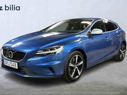 Blå Begagnad 2017 Volvo V40 Halvkombi | 209 900 kr