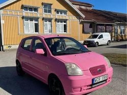 Röd Begagnad 2004 Kia Picanto Halvkombi | 20 000 kr