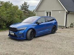 Blå Begagnad 2022 Skoda Enyaq iV SUV | 300 000 kr (Bra pris)
