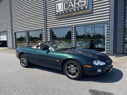 Mörkgrön Begagnad 2001 Jaguar XK Cab | 157 500 kr
