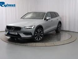 Grå Begagnad 2024 Volvo V60 CC Plus Kombi | 469 900 kr (Bra pris)