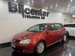 Röd Begagnad 2007 VW Golf V Sportline Halvkombi | 39 900 kr (Lite dyr)