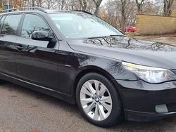 Svart Begagnad 2008 BMW 520 Kombi | 54 900 kr (Marknadspris)