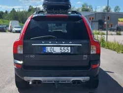 Grå Begagnad 2011 Volvo XC90 R-Design SUV | 145 000 kr (Marknadspris)