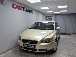 Ljusgrön (grön) Begagnad 2004 Volvo S40 Sedan | 39 900 kr (Lite dyr)