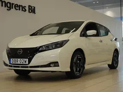 Vit Begagnad 2023 Nissan Leaf Acenta Halvkombi | 198 800 kr (Bra pris)