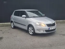 Silver Begagnad 2010 Skoda Fabia Elegance Halvkombi | 39 900 kr (Marknadspris)
