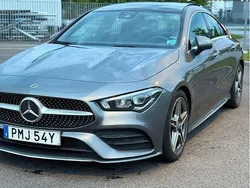Grå Begagnad 2019 Mercedes CLA180 AMG Sedan | 285 000 kr (Marknadspris)
