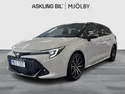 Grå Ny 2025 Toyota Corolla Sport Kombi | 373 000 kr (Marknadspris)