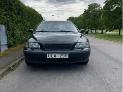 Svart Begagnad 2004 Volvo V70 Kombi | 18 000 kr (Marknadspris)