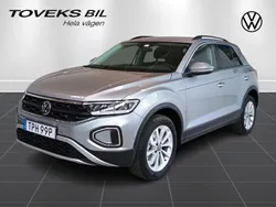 Silver (pyrit silver metallic) Ny 2025 VW T-Roc SUV | 379 900 kr (Marknadspris)