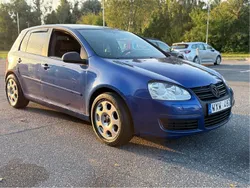 Blå Begagnad 2005 VW Golf IV Trendline Halvkombi | 16 500 kr (Bra pris)