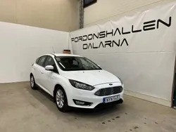 Vit Begagnad 2016 Ford Focus Titanium Halvkombi | 109 900 kr (Marknadspris)