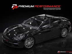 Svart (jet black metallic) Begagnad 2017 Porsche Panamera 4 Sport Sedan | 679 700 kr (Dyr)