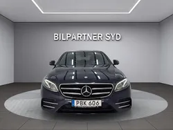Mörkblå Begagnad 2016 Mercedes E220 AMG line Sedan | 269 900 kr (Dyr)