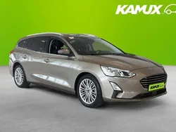 Silver/grå Begagnad 2019 Ford Focus Titanium Kombi | 169 800 kr (Marknadspris)