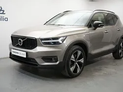 Grå Begagnad 2022 Volvo XC40 R-Design SUV | 399 900 kr (Marknadspris)