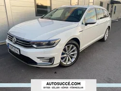 Vit Begagnad 2016 VW Passat GTE Kombi | 149 900 kr (Marknadspris)