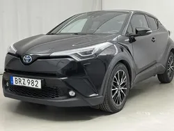 Svart Begagnad 2018 Toyota C-HR Executive SUV | 175 000 kr