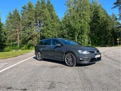 Grå Begagnad 2015 VW Golf VII GT Kombi | 116 900 kr (Dyr)