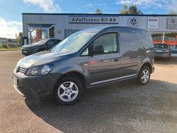 Mörkgrå (naturgrå metallic) Begagnad 2014 VW Caddy Minibuss | 69 900 kr (Marknadspris)