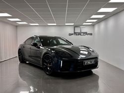 Grå (agate grey met.) Begagnad 2024 Porsche Panamera 4 Sedan | 1 399 900 kr (Marknadspris)