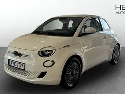 Vit (white) Begagnad 2022 Fiat 500e Icon Halvkombi | 199 990 kr (Marknadspris)