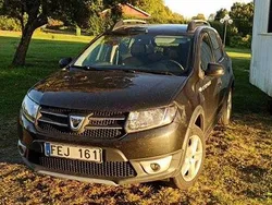 Svart Begagnad 2014 Dacia Sandero Stepway Halvkombi | 38 000 kr (Marknadspris)