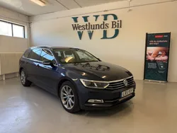Mörkblå Begagnad 2014 VW Passat Kombi | 129 900 kr (Dyr)