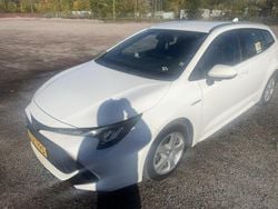 Vit Begagnad 2021 Toyota Corolla Active Kombi | 179 000 kr (Superpris)