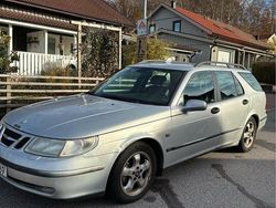 Grå Begagnad 2003 Saab 9-5 Kombi | 12 999 kr (Marknadspris)