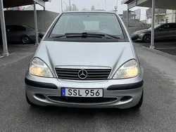 Silver Begagnad 2002 Mercedes A140 Halvkombi | 37 000 kr