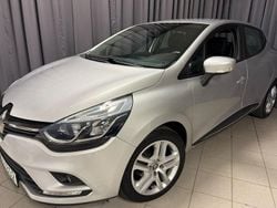 Silver Begagnad 2017 Renault Clio IV Zen Halvkombi | 99 900 kr (Lite dyr)