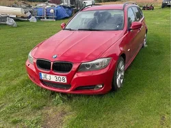 Röd Begagnad 2009 BMW 325 Comfort Edition Kombi | 50 000 kr (Bra pris)
